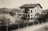 Cal Mariano 1945, al carrer de casa -Urgoiti_